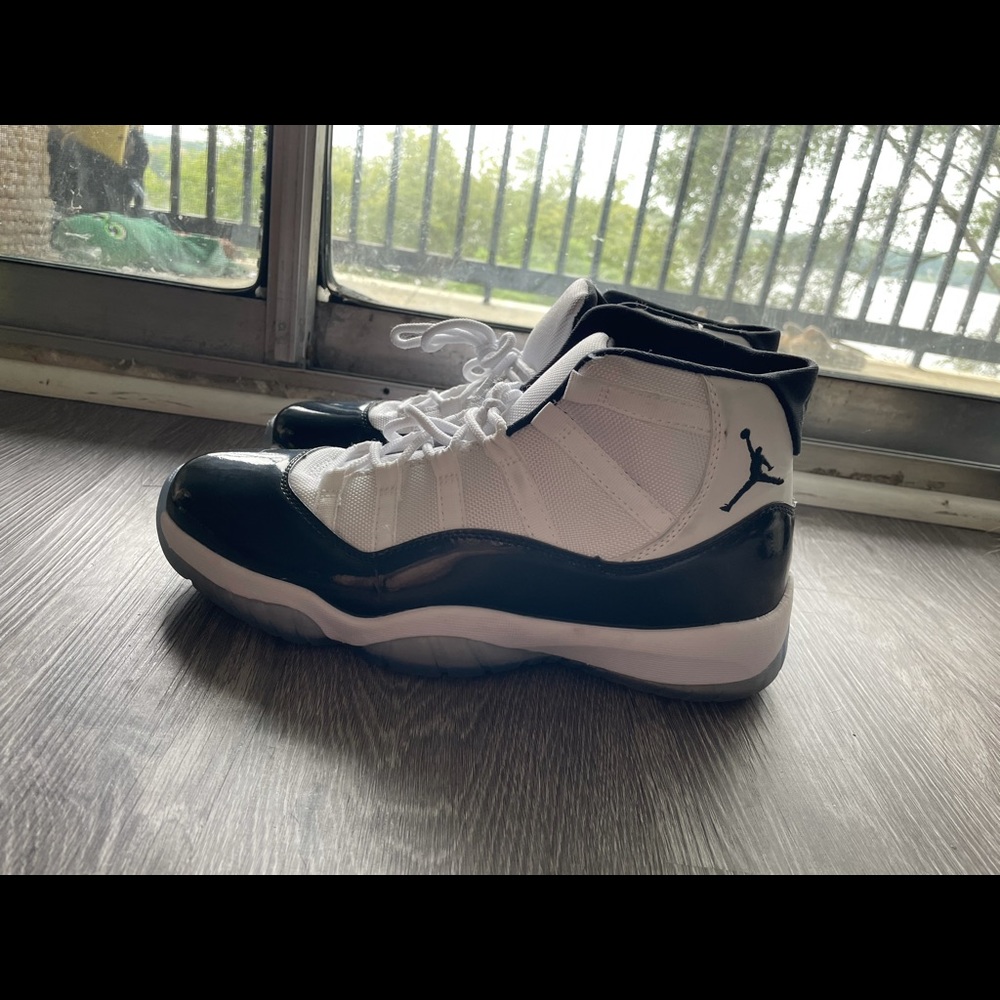 Jordan 11